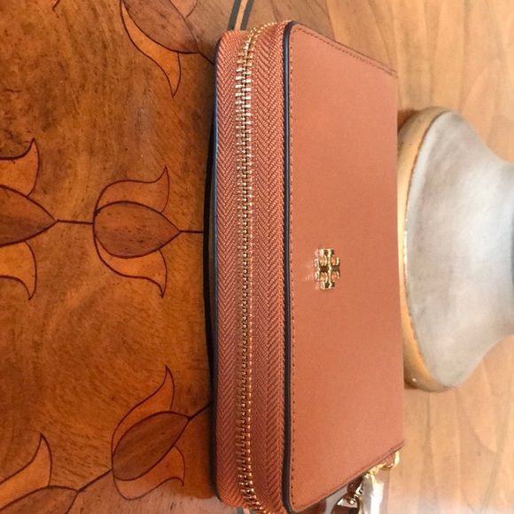 NWOT-Tory Burch Robinson Wristlet/Wallet